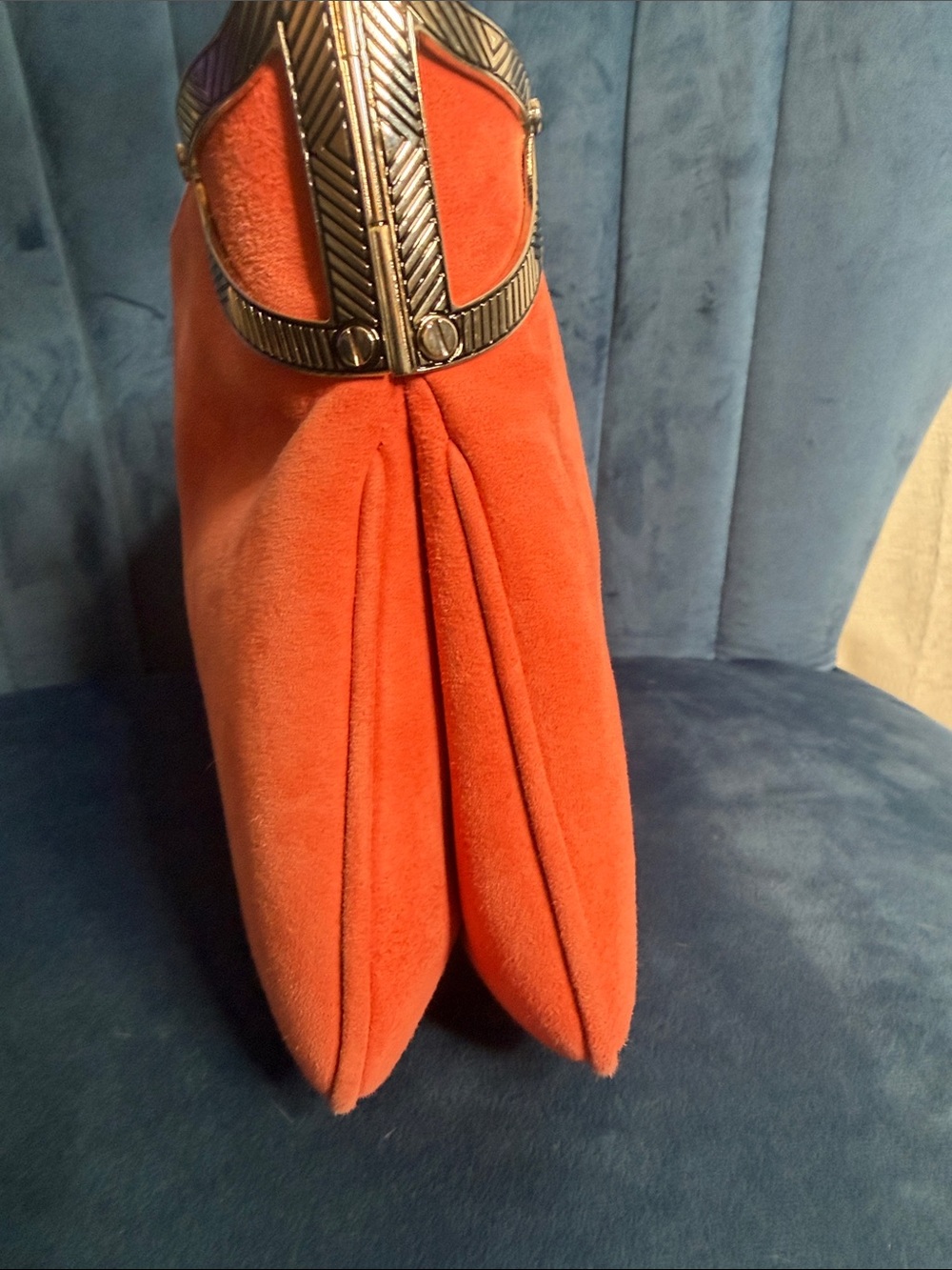 Valentino Garavani Orange Suede Shoulder Bag - Women - Picture 3 of 10